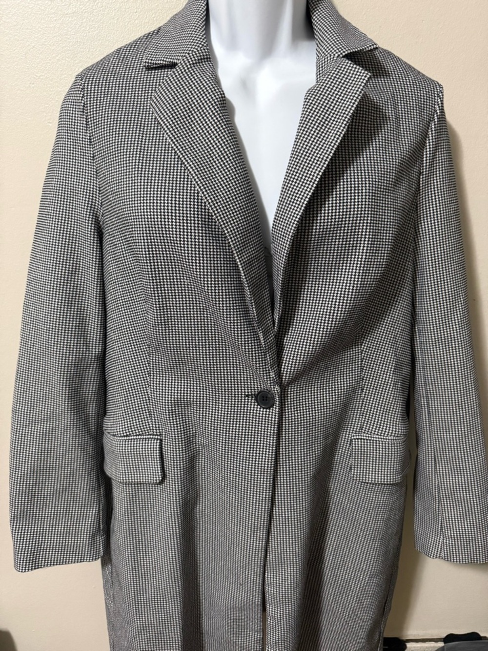 Adrianna Papell Black and White Houndstooth Jacket - Picture 3 of 8